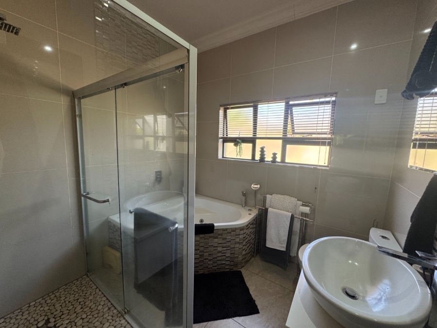 To Let 3 Bedroom Property for Rent in Zilkaatsnek North West
